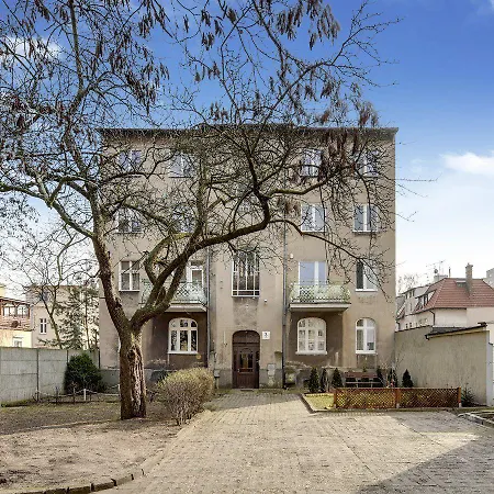 Lion Mewa アパート *